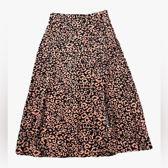 LEOPARD PRINT MID LENGTH SLIT SKIRT - Picture 1 of 6